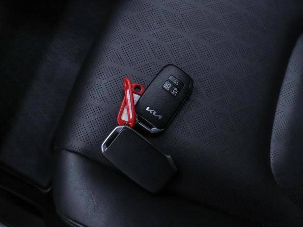 Kia Carnival IV с пробегом 2022 года, цена 5 049 000 рублей, 77334 км, минивэн, Автокод Объявления