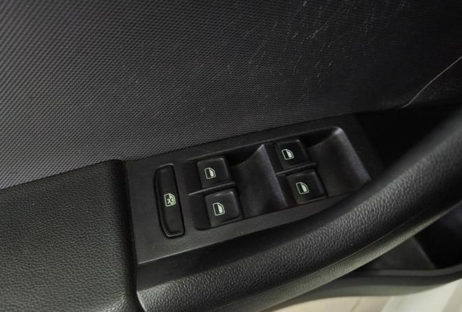 Skoda Rapid I с пробегом 2015 года, цена 829 500 рублей, 204724 км, лифтбек, Автокод Объявления