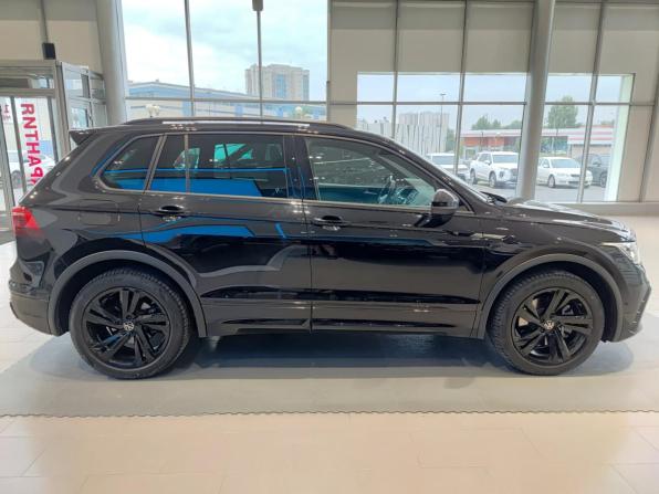 Volkswagen Tiguan II Рестайлинг с пробегом 2021 года, цена 4 090 000 рублей, 94158 км, внедорожник, Автокод Объявления