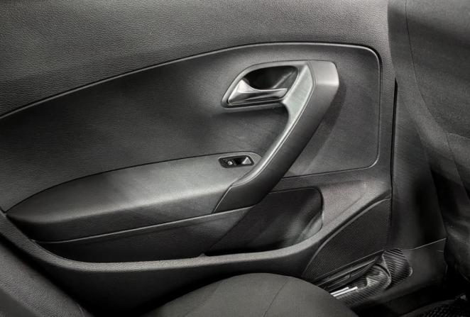 Volkswagen Polo V Рестайлинг с пробегом 2016 года, цена 1 090 000 рублей, 203825 км, седан, Автокод Объявления