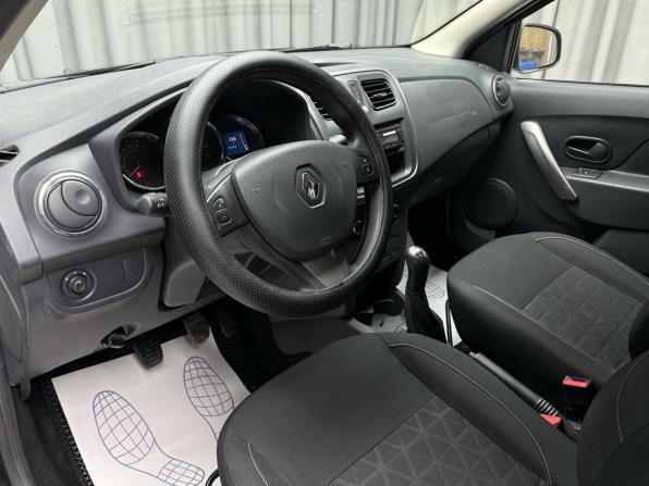 Renault Sandero II с пробегом 2016 года, цена 799 000 рублей, 176977 км, хэтчбек, Автокод Объявления