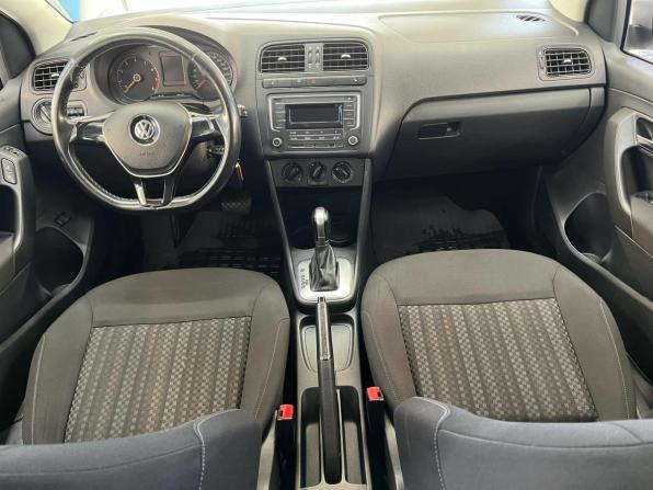 Volkswagen Polo V Рестайлинг с пробегом 2017 года, цена 1 114 460 рублей, 129100 км, седан, Автокод Объявления