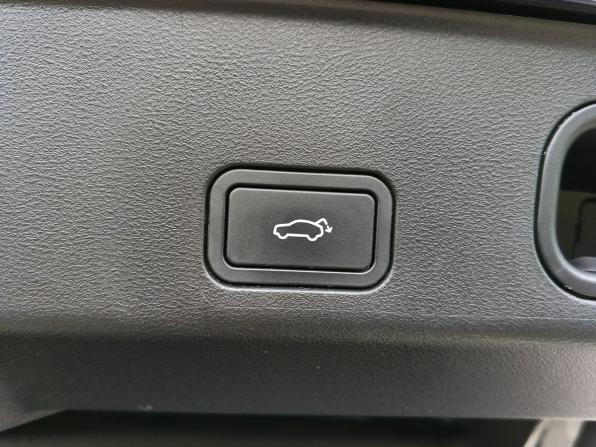 Geely Atlas II с пробегом 2024 года, цена 3 049 000 рублей, 23800 км, внедорожник, Автокод Объявления