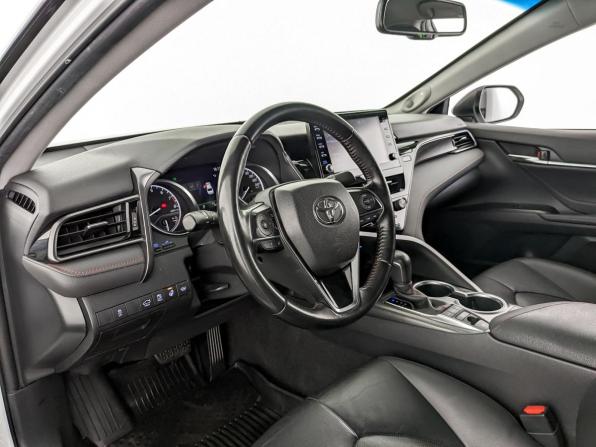 Toyota Camry VIII (XV70) Рестайлинг с пробегом 2021 года, цена 3 500 000 рублей, 99478 км, седан, Автокод Объявления