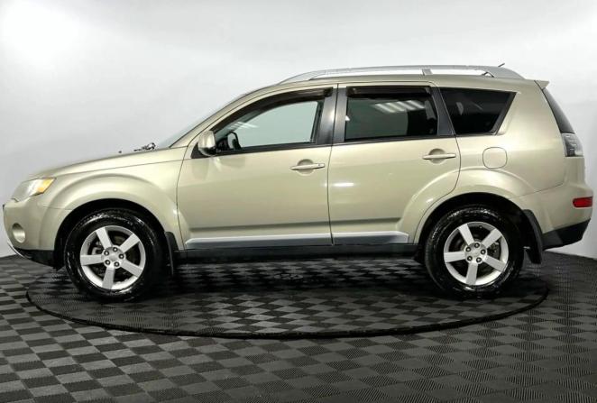 Mitsubishi Outlander II с пробегом 2007 года, цена 635 000 рублей, 318879 км, внедорожник, Автокод Объявления
