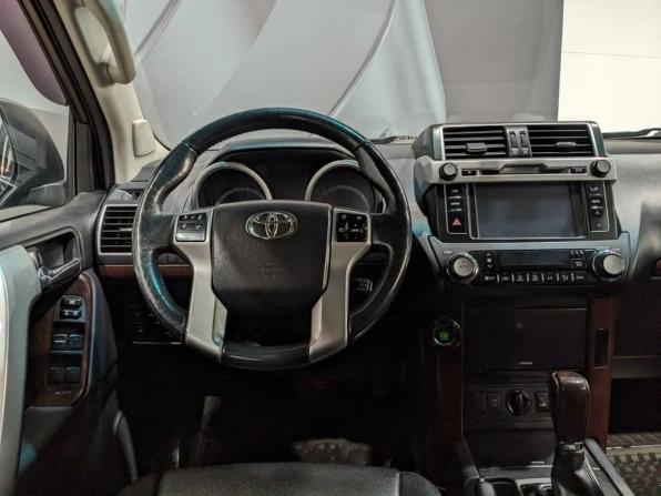 Toyota Land Cruiser Prado 150 Series Рестайлинг 1 с пробегом 2015 года, цена 3 080 000 рублей, 201000 км, внедорожник, Автокод Объявления