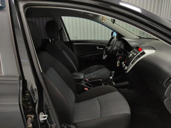 Kia Ceed I Рестайлинг с пробегом 2010 года, цена 575 000 рублей, 244196 км, хэтчбек, Автокод Объявления
