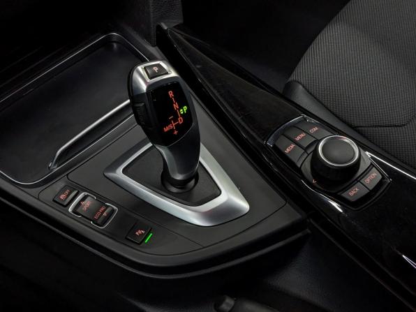 BMW 3 серии VI (F3x) Рестайлинг с пробегом 2017 года, цена 2 000 000 рублей, 95200 км, седан, Автокод Объявления