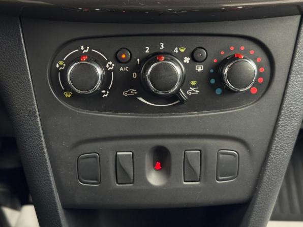 Renault Logan II с пробегом 2016 года, цена 655 000 рублей, 125323 км, седан, Автокод Объявления