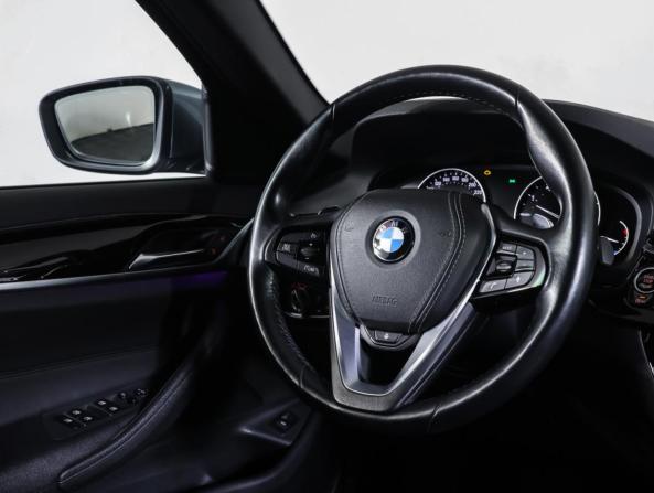 BMW 5 серии VII (G30/G31/G38) с пробегом 2018 года, цена 2 649 000 рублей, 104945 км, седан, Автокод Объявления