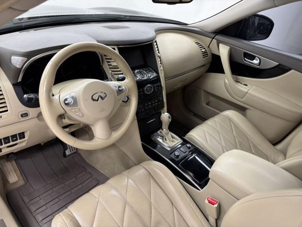 Infiniti QX70 с пробегом 2017 года, цена 3 250 000 рублей, 127119 км, внедорожник, Автокод Объявления