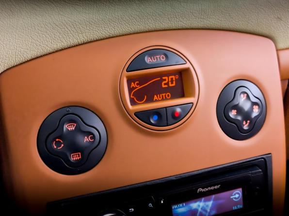 Renault Clio RS III с пробегом 2008 года, цена 1 130 000 рублей, 136439 км, хэтчбек, Автокод Объявления