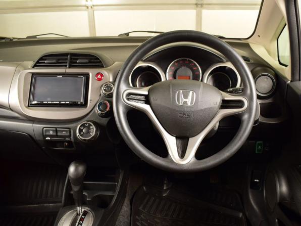 Honda Fit II с пробегом 2011 года, цена 815 999 рублей, 108874 км, хэтчбек, Автокод Объявления