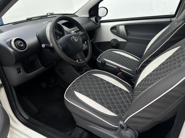 Toyota Aygo I Рестайлинг с пробегом 2010 года, цена 550 000 рублей, 107313 км, хэтчбек, Автокод Объявления