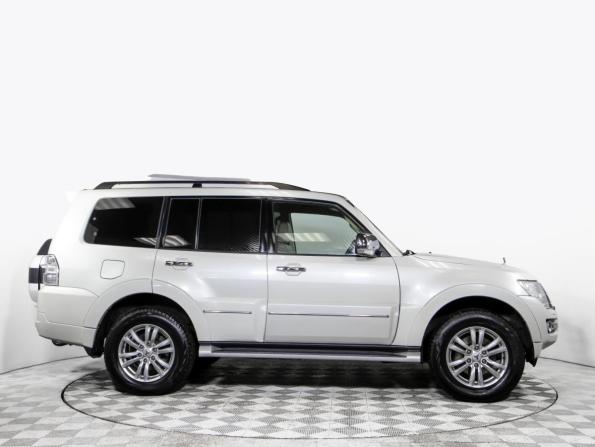 Mitsubishi Pajero IV Рестайлинг 2 с пробегом 2019 года, цена 3 448 000 рублей, 74840 км, внедорожник, Автокод Объявления