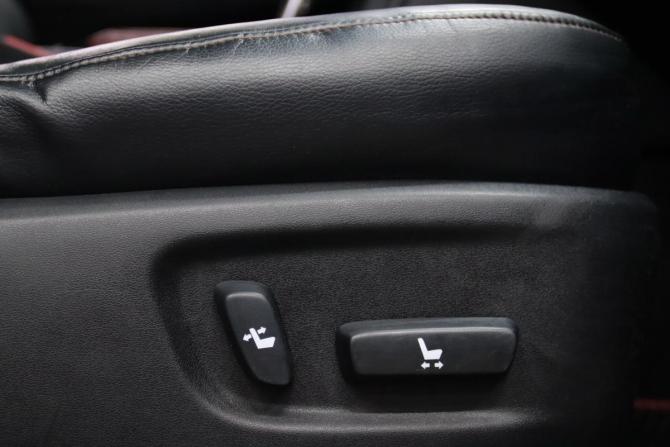 Toyota Camry VII (XV50) с пробегом 2012 года, цена 1 295 950 рублей, 277120 км, седан, Автокод Объявления