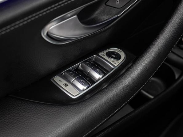 Mercedes-Benz E-Класс V (W213 S213 C238) Рестайлинг с пробегом 2022 года, цена 4 400 000 рублей, 192201 км, седан, Автокод Объявления