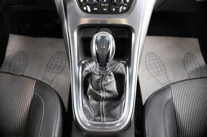 Opel Astra J с пробегом 2011 года, цена 719 000 рублей, 294563 км, хэтчбек, Автокод Объявления