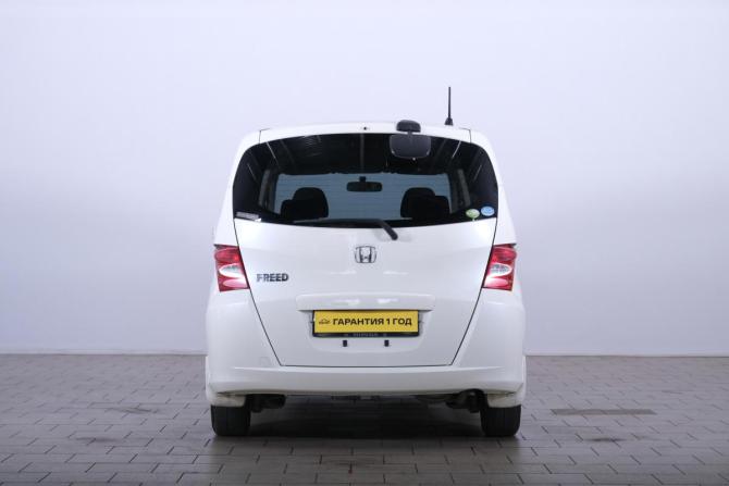 Honda Freed I с пробегом 2010 года, цена 1 049 000 рублей, 146500 км, компактвэн, Автокод Объявления