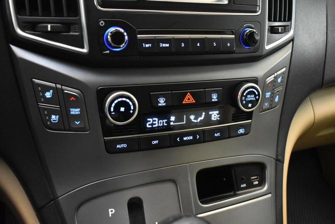 Hyundai H-1 II Рестайлинг 2 с пробегом 2018 года, цена 2 700 000 рублей, 137941 км, минивэн, Автокод Объявления