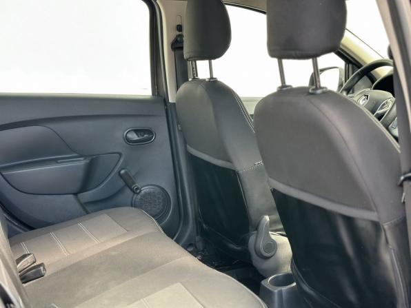 Renault Logan II Рестайлинг с пробегом 2019 года, цена 930 000 рублей, 87661 км, седан, Автокод Объявления