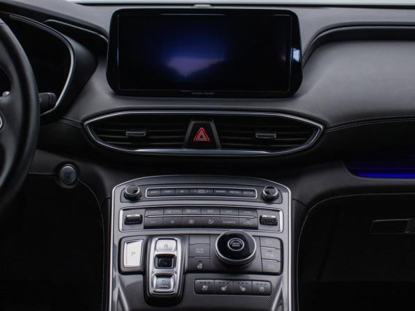 Hyundai Santa Fe IV Рестайлинг с пробегом 2021 года, цена 4 147 000 рублей, 43821 км, внедорожник, Автокод Объявления