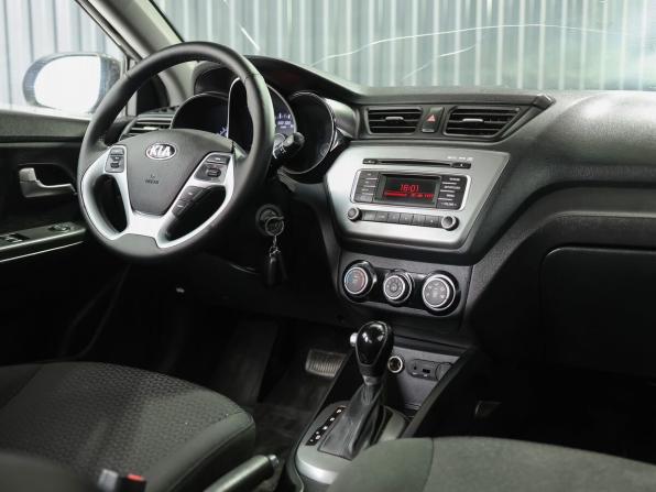 Kia Rio III Рестайлинг с пробегом 2016 года, цена 959 000 рублей, 196000 км, седан, Автокод Объявления