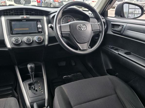 Toyota Corolla XI (E160 E170 E180) Рестайлинг 1 с пробегом 2017 года, цена 1 265 000 рублей, 102841 км, универсал, Автокод Объявления