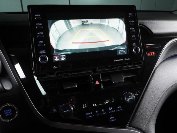 Toyota Camry VIII (XV70) Рестайлинг с пробегом 2021 года, цена 3 390 000 рублей, 74927 км, седан, Автокод Объявления