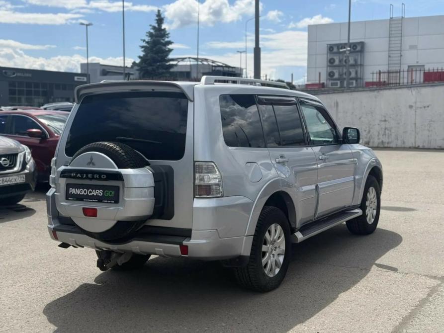 Mitsubishi Pajero IV Рестайлинг 1 Москва  - изображение 8