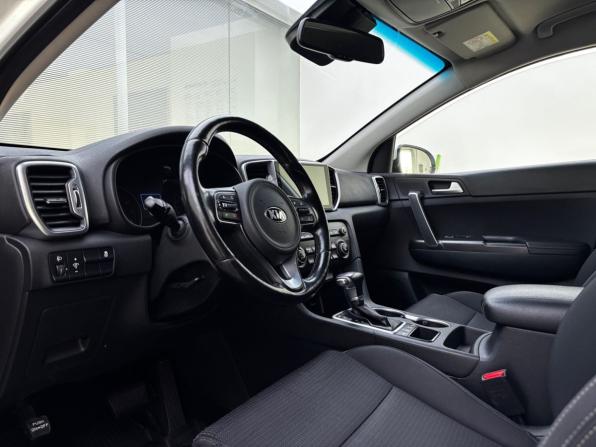 Kia Sportage IV с пробегом 2018 года, цена 1 680 000 рублей, 265014 км, внедорожник, Автокод Объявления