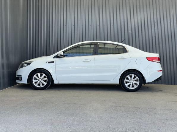 Kia Rio III Рестайлинг с пробегом 2015 года, цена 1 007 000 рублей, 172267 км, седан, Автокод Объявления