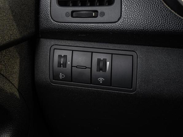 Kia Venga I с пробегом 2011 года, цена 910 000 рублей, 210288 км, компактвэн, Автокод Объявления