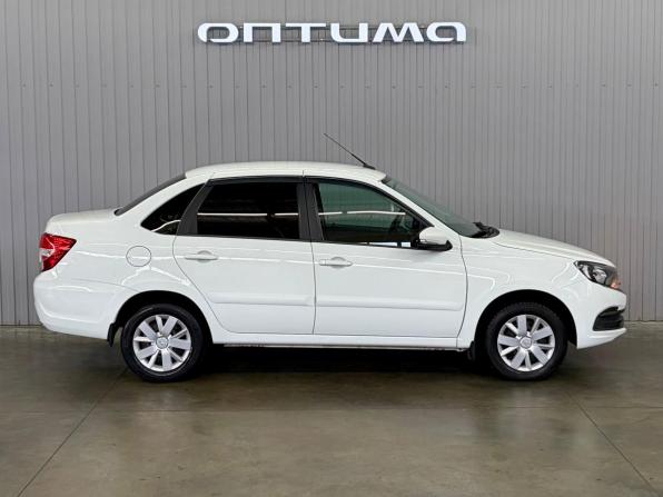 Lada (ВАЗ) Granta I Рестайлинг с пробегом 2021 года, цена 897 000 рублей, 56522 км, седан, Автокод Объявления