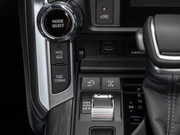 Новый Toyota Land Cruiser 300 Series 2026 года, цена 15 800 000 рублей, внедорожник, Автокод Объявления