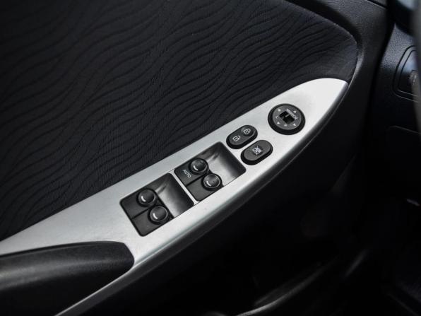 Hyundai Solaris I с пробегом 2014 года, цена 990 000 рублей, 36360 км, седан, Автокод Объявления
