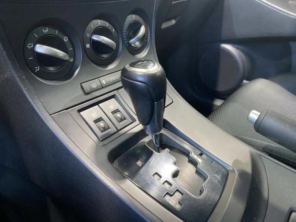 Mazda 3 II (BL) Рестайлинг с пробегом 2012 года, цена 1 099 999 рублей, 95000 км, седан, Автокод Объявления