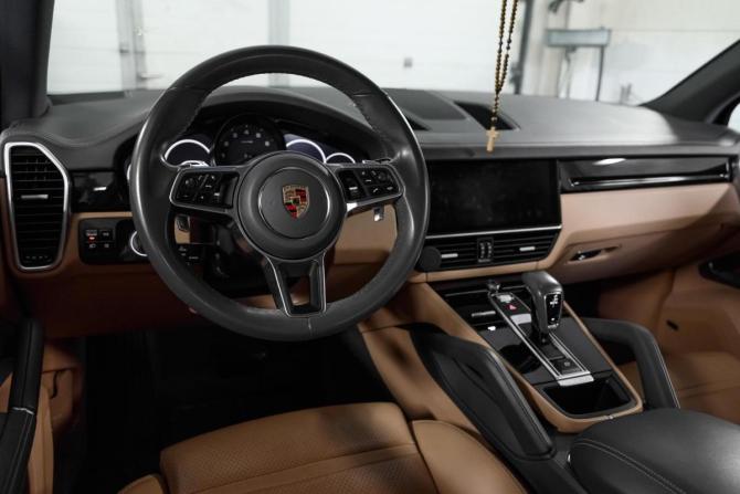 Porsche Cayenne III с пробегом 2021 года, цена 9 299 000 рублей, 56745 км, внедорожник, Автокод Объявления