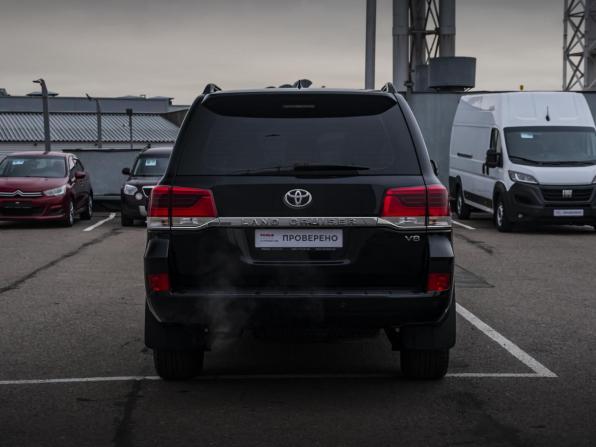 Toyota Land Cruiser 200 Series Рестайлинг 2 с пробегом 2019 года, цена 8 387 000 рублей, 31050 км, внедорожник, Автокод Объявления