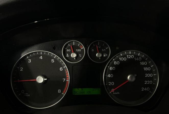 Ford Focus II с пробегом 2007 года, цена 505 000 рублей, 302844 км, седан, Автокод Объявления