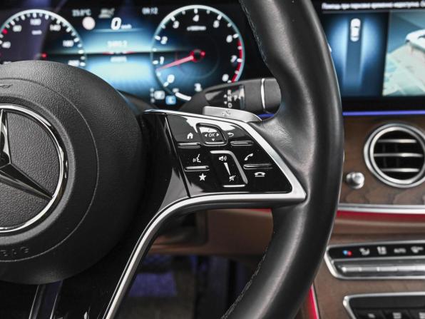 Mercedes-Benz E-Класс V (W213 S213 C238) Рестайлинг с пробегом 2021 года, цена 5 299 000 рублей, 49895 км, седан, Автокод Объявления