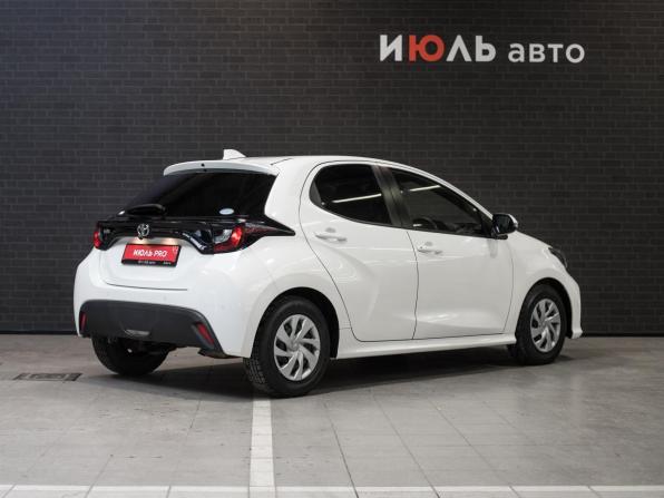 Toyota Yaris IV с пробегом 2020 года, цена 1 300 000 рублей, 93337 км, хэтчбек, Автокод Объявления