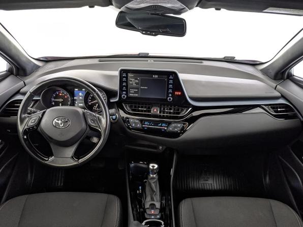 Toyota C-HR I Рестайлинг с пробегом 2021 года, цена 2 550 000 рублей, 56106 км, внедорожник, Автокод Объявления