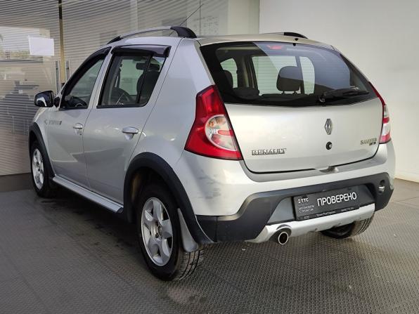Renault Sandero I с пробегом 2013 года, цена 780 000 рублей, 124744 км, хэтчбек, Автокод Объявления