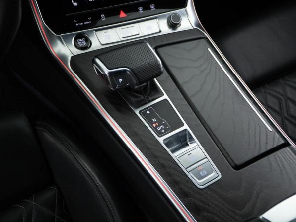 Audi A6 V (C8) с пробегом 2020 года, цена 4 968 444 рубля, 105787 км, седан, Автокод Объявления