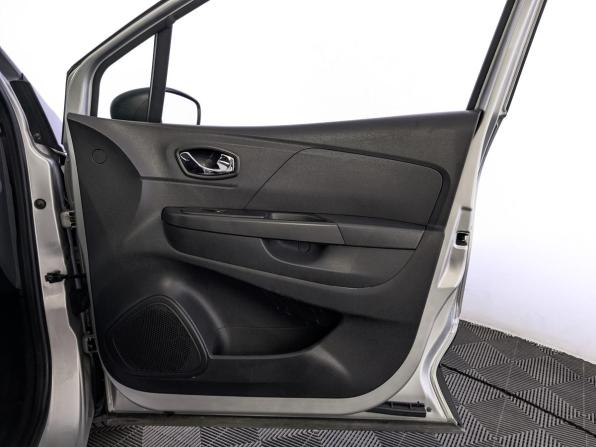 Renault Kaptur I с пробегом 2018 года, цена 1 290 000 рублей, 101551 км, внедорожник, Автокод Объявления