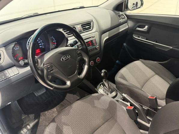 Kia Rio III Рестайлинг с пробегом 2015 года, цена 965 000 рублей, 118891 км, седан, Автокод Объявления