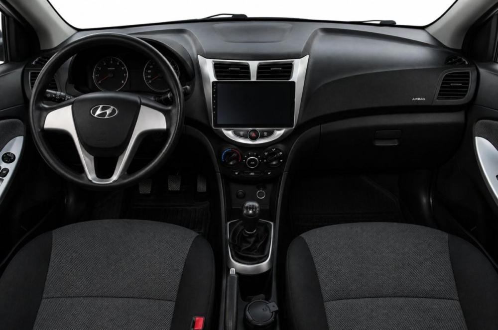 Hyundai Solaris I Челябинск  - изображение 9