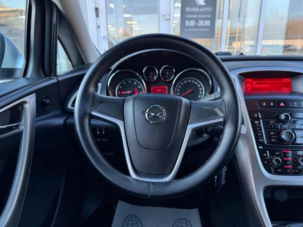 Opel Astra J с пробегом 2011 года, цена 680 000 рублей, 163140 км, хэтчбек, Автокод Объявления
