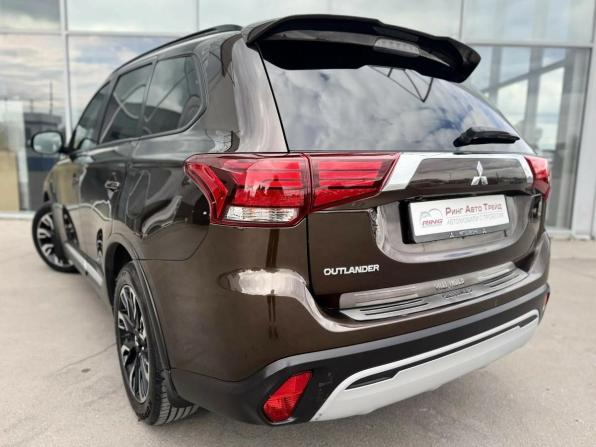 Mitsubishi Outlander III Рестайлинг 3 с пробегом 2021 года, цена 2 450 000 рублей, 83607 км, внедорожник, Автокод Объявления